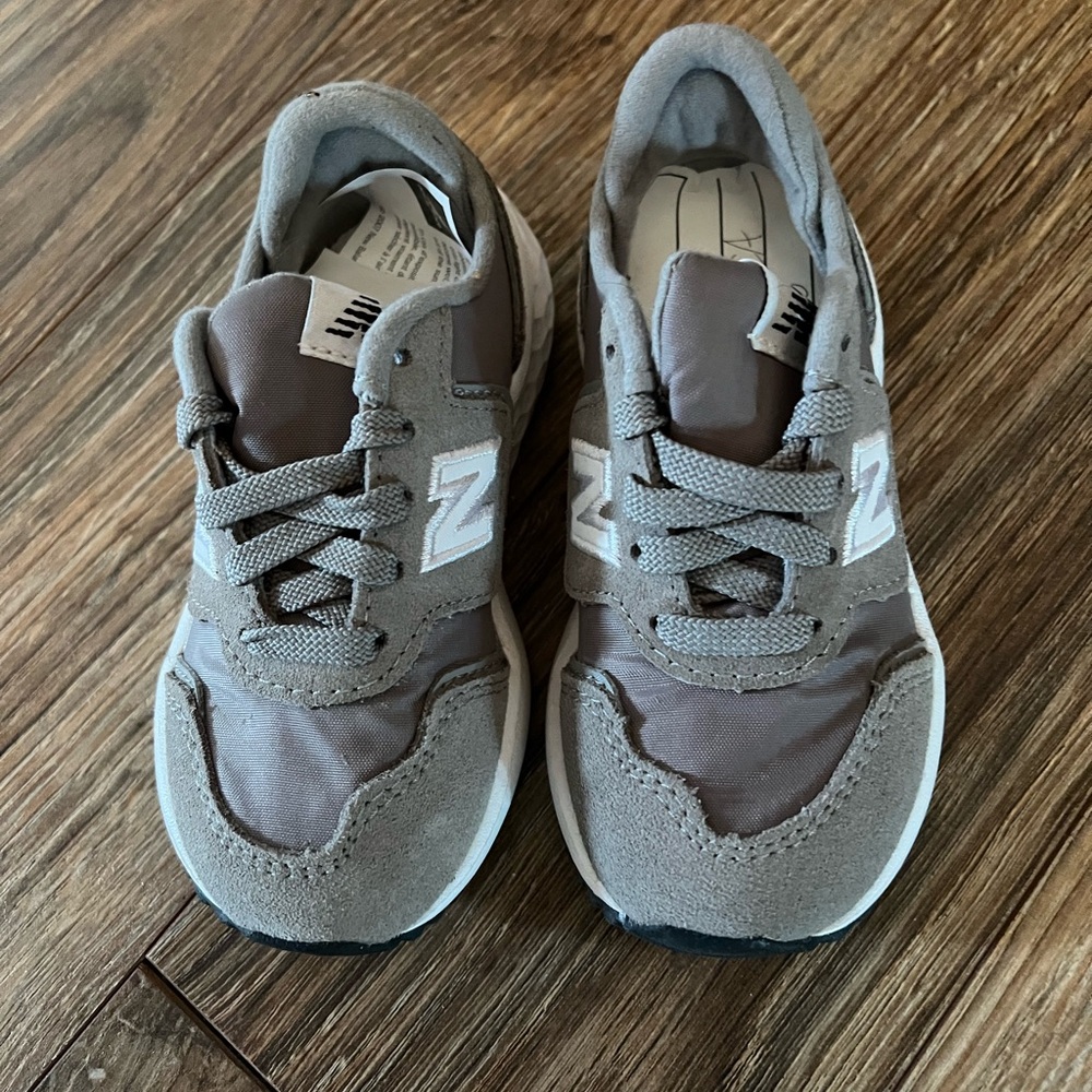 Brand new little boys size 7 shoes